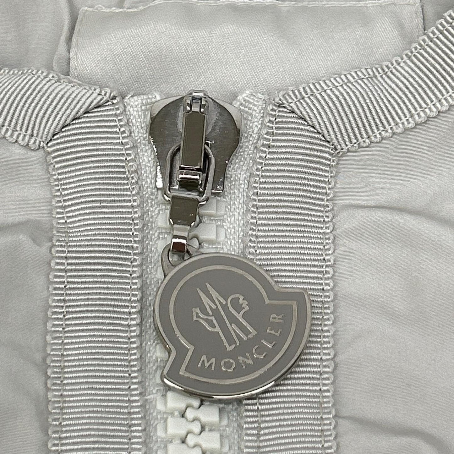 MONCLER モンクレール グレー ナイロン CARMIN ノーカラージャケット ジャケット