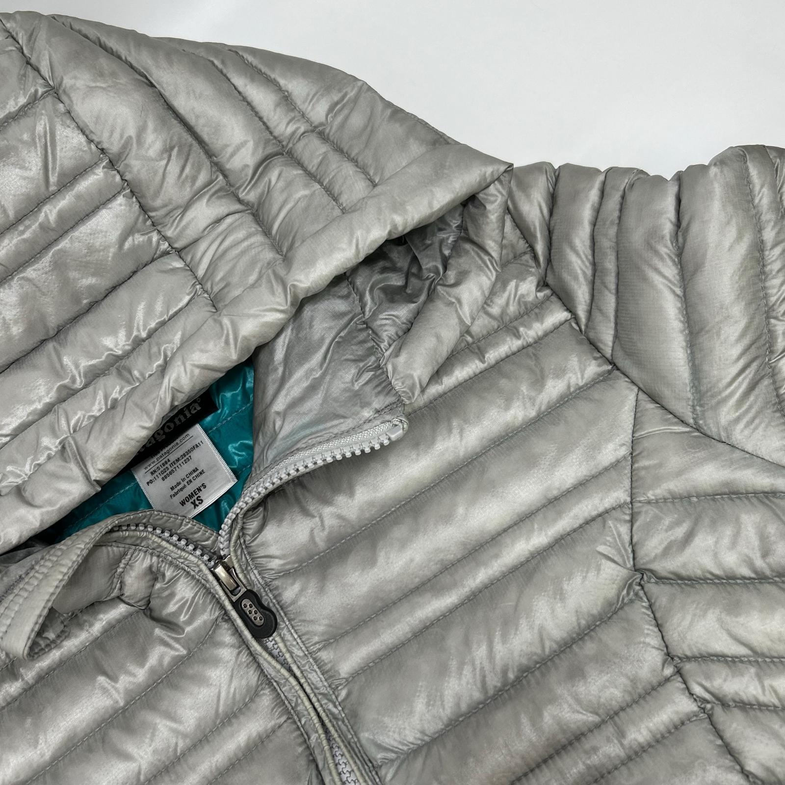 Patagonia パタゴニア 28350 ライトグレー ウルトラライト フィオナ ダウンパーカ ジャケット