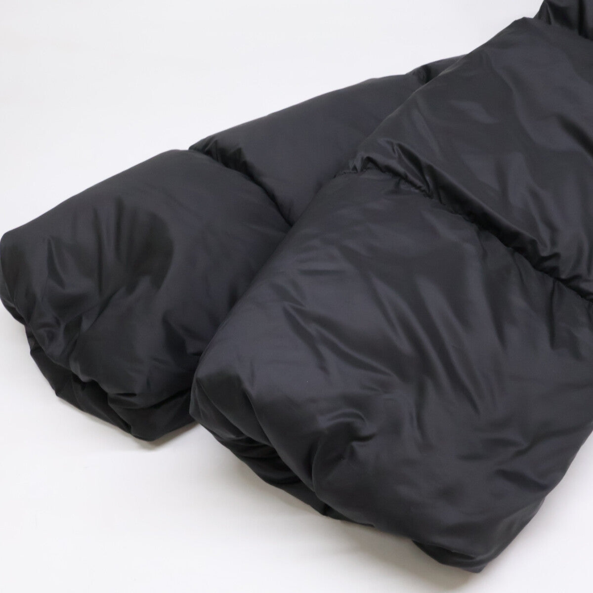 MONCLER モンクレール GENIUS 6 ジーニアス6ｘWILLOW SMITH【美品/24年製】SKAARA スカーラ メタルアクセント フーディダウンジャケット ジャケット