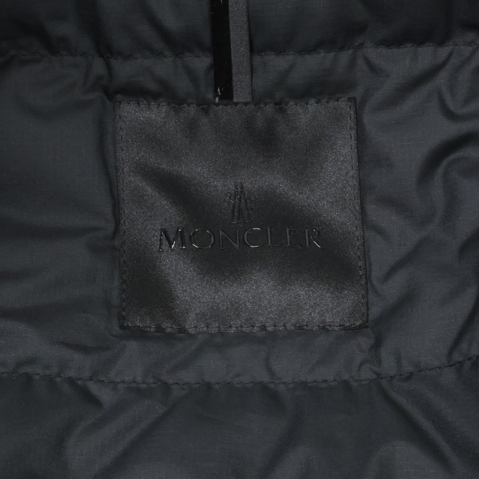 MONCLER モンクレール 【美品/24年製】RIZ リズ フーディダウンジャケット ジャケット