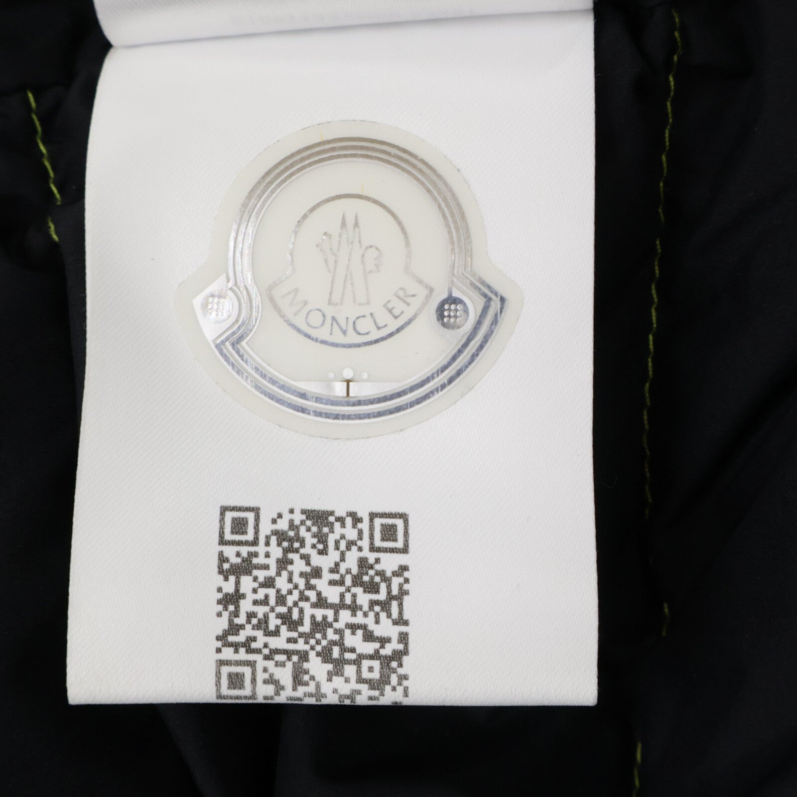 MONCLER モンクレール LAPPE ラッペ シャイニーナイロン フーディダウン ベスト