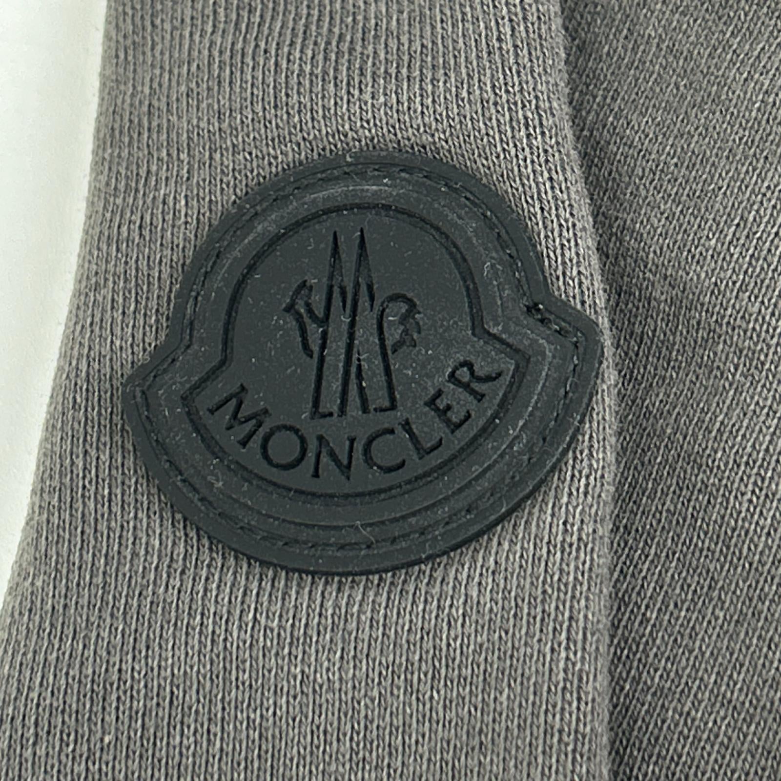 MONCLER モンクレール 22年製 HOODIE グレー コットン Mロゴ スウェットフーディプルオーバー トップス