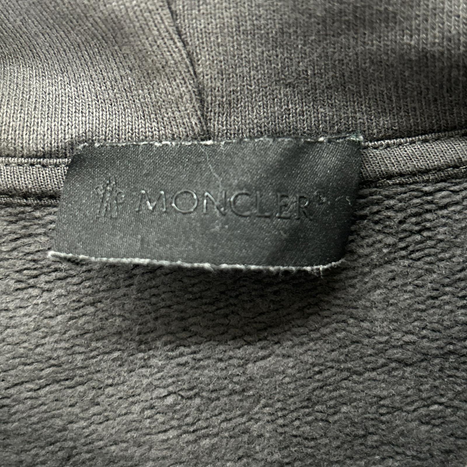 MONCLER モンクレール 22年製 HOODIE グレー コットン Mロゴ スウェットフーディプルオーバー トップス