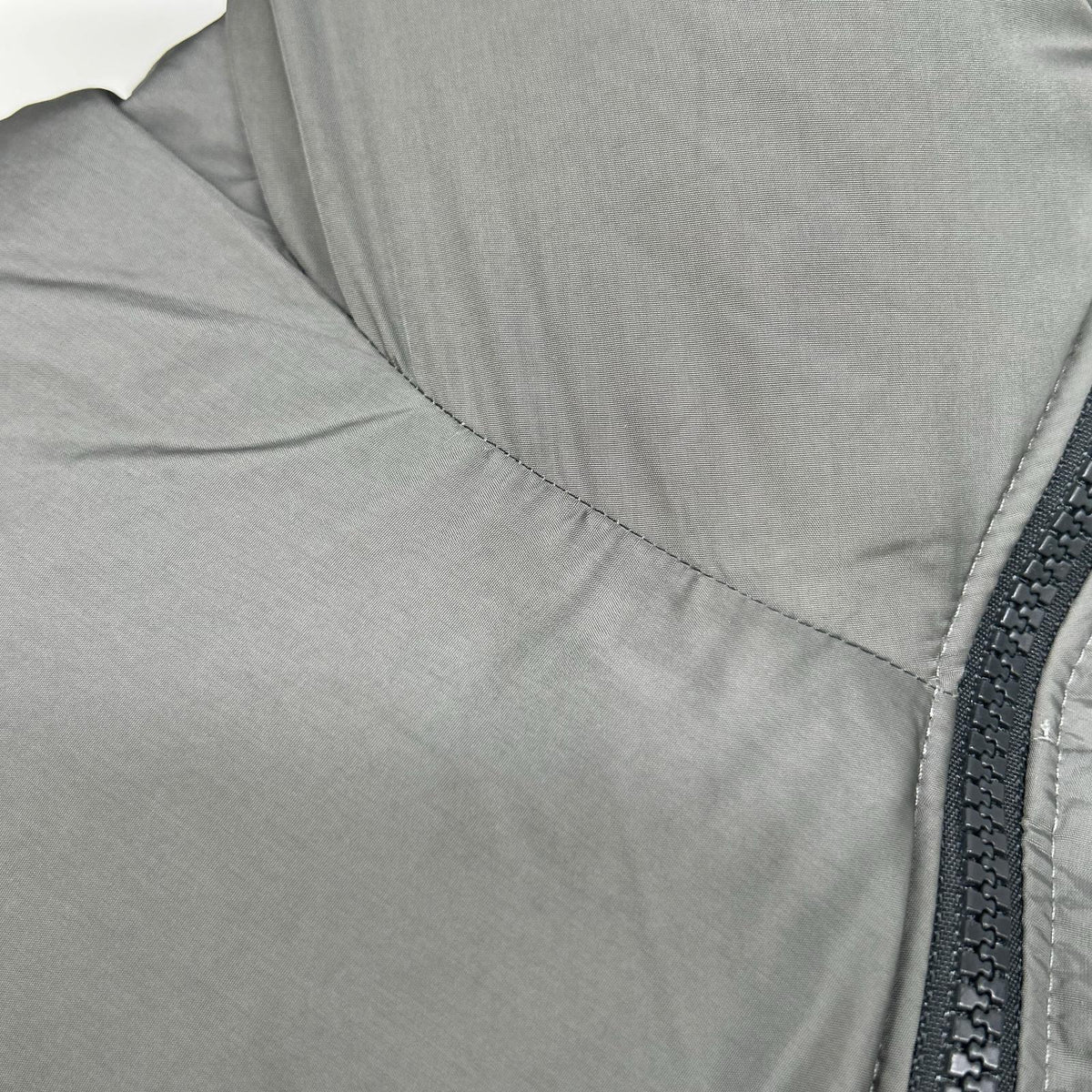 THE NORTH FACE ノースフェイス ND92559 グレー Nuptse Hoodie ヌプシフーディー ダウンジャケット ジャケット