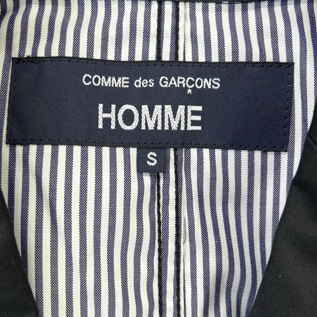 COMME des GARÇONS HOMME 26SS HQ-J103 black cotton broadcloth jacket with center vent and patch pockets