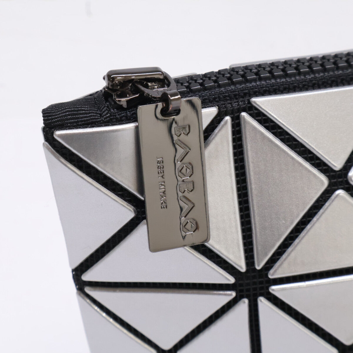 BAOBAO ISSEYMIYAKE バオバオイッセイミヤケ 【美品】BB63-AG051 PRIZM プリズム ポーチ