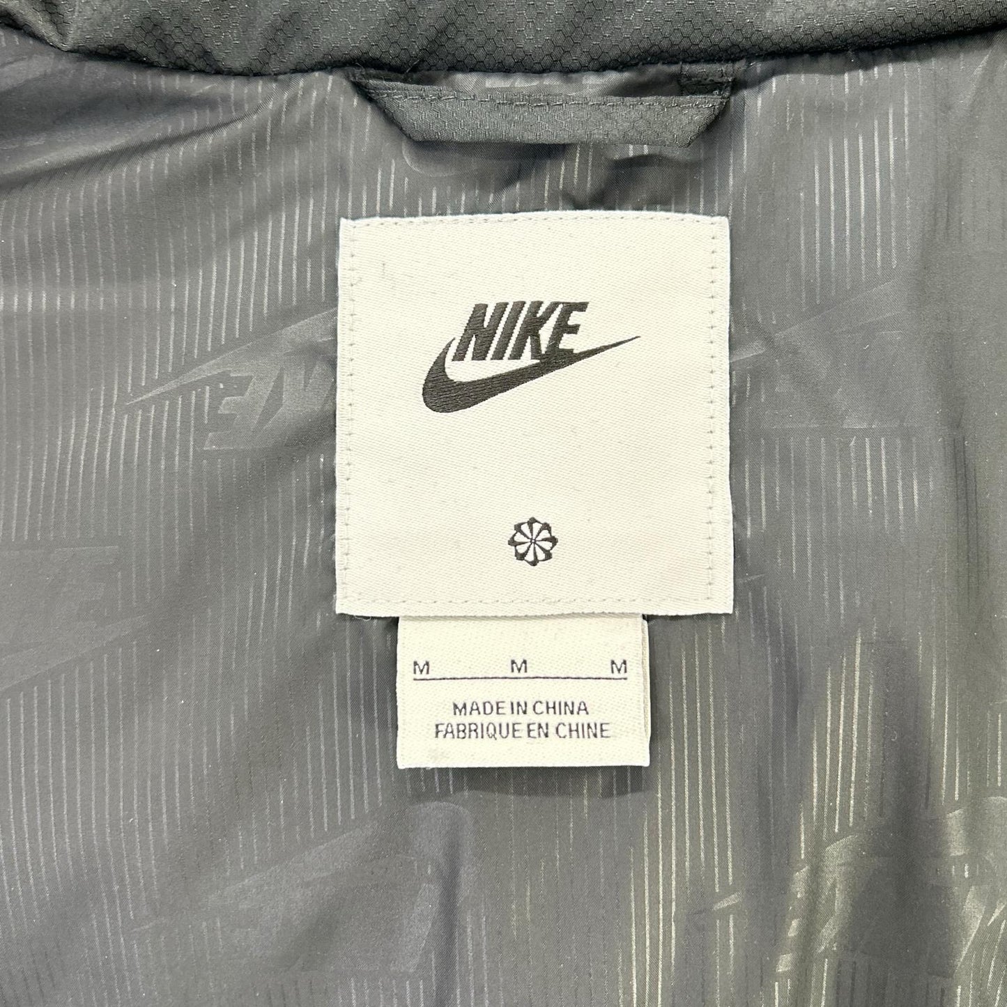 NIKE ナイキ FB7374-010 ブラック F CLUB パファーベスト ベスト