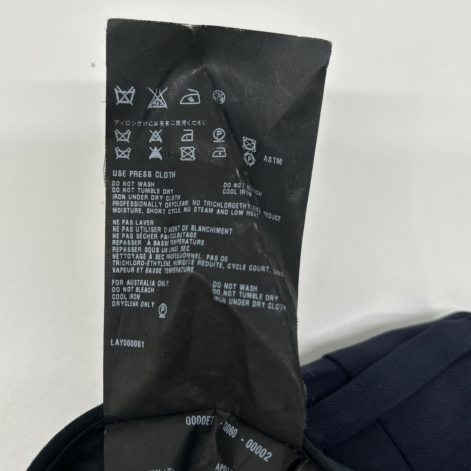 PRADA プラダ P2583 ネイビー 1タック クロップドナイロンパンツ ボトムス