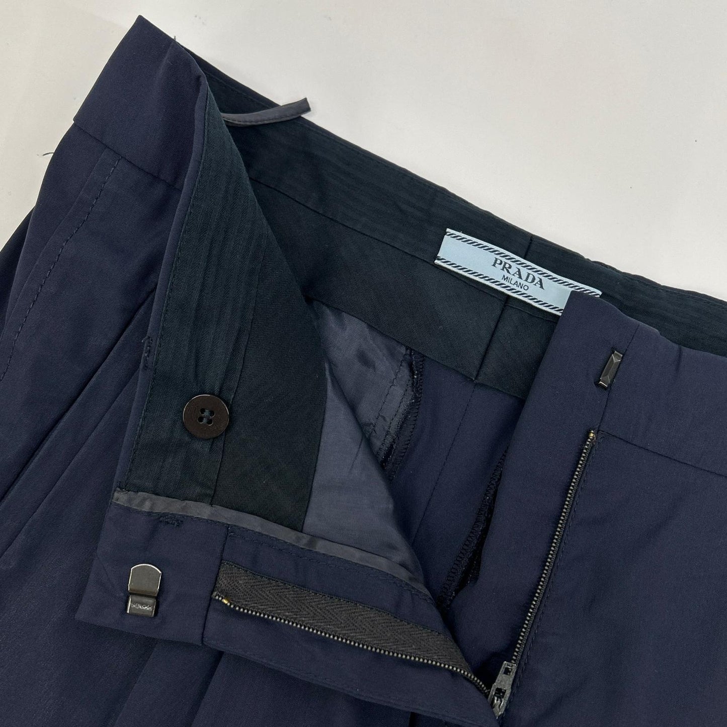 PRADA プラダ P2583 ネイビー 1タック クロップドナイロンパンツ ボトムス