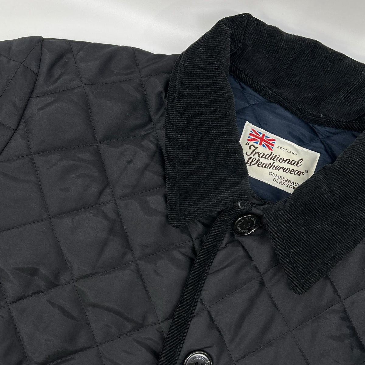 TRADITIONAL WEATHERWEAR トラディショナルウェザーウェア G232APQCO0326AA Black Corduroy-Collar Quilted Jacket Jacket