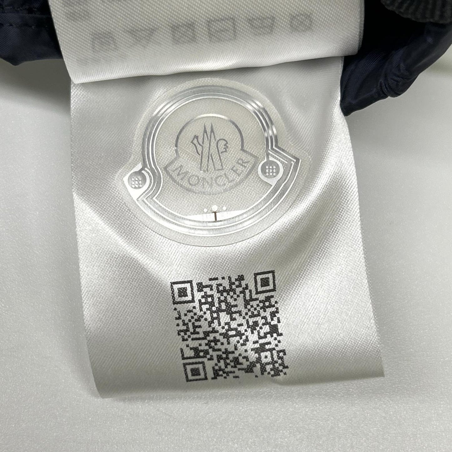 MONCLER モンクレール 【GENIUS】×MERCEDES-BENZ BY NIGO 25SS BERMUDA ダークネイビー カーゴポケット テクニカルナイロンショーツ ボトムス