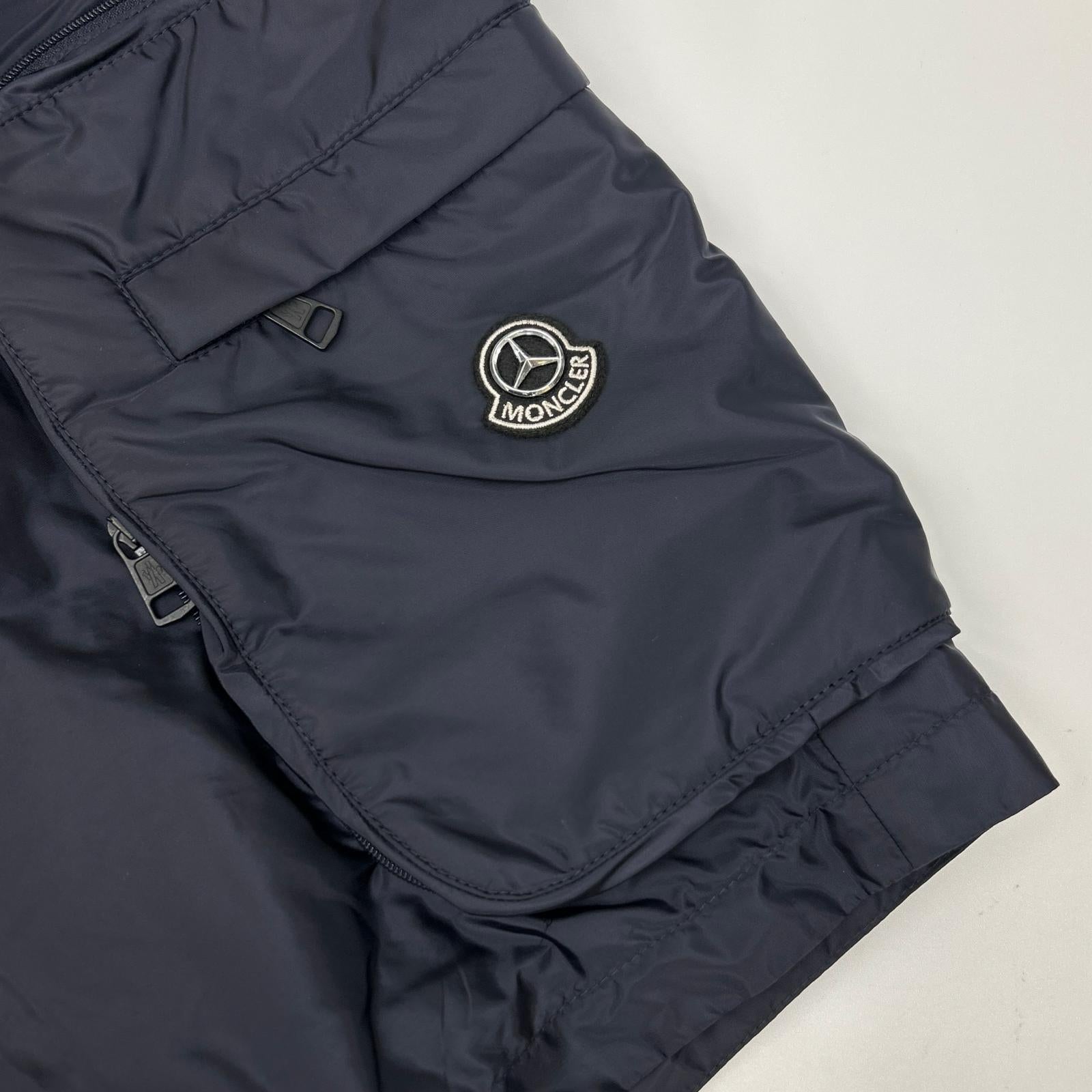 MONCLER モンクレール 【GENIUS】×MERCEDES-BENZ BY NIGO 25SS BERMUDA ダークネイビー カーゴポケット テクニカルナイロンショーツ ボトムス