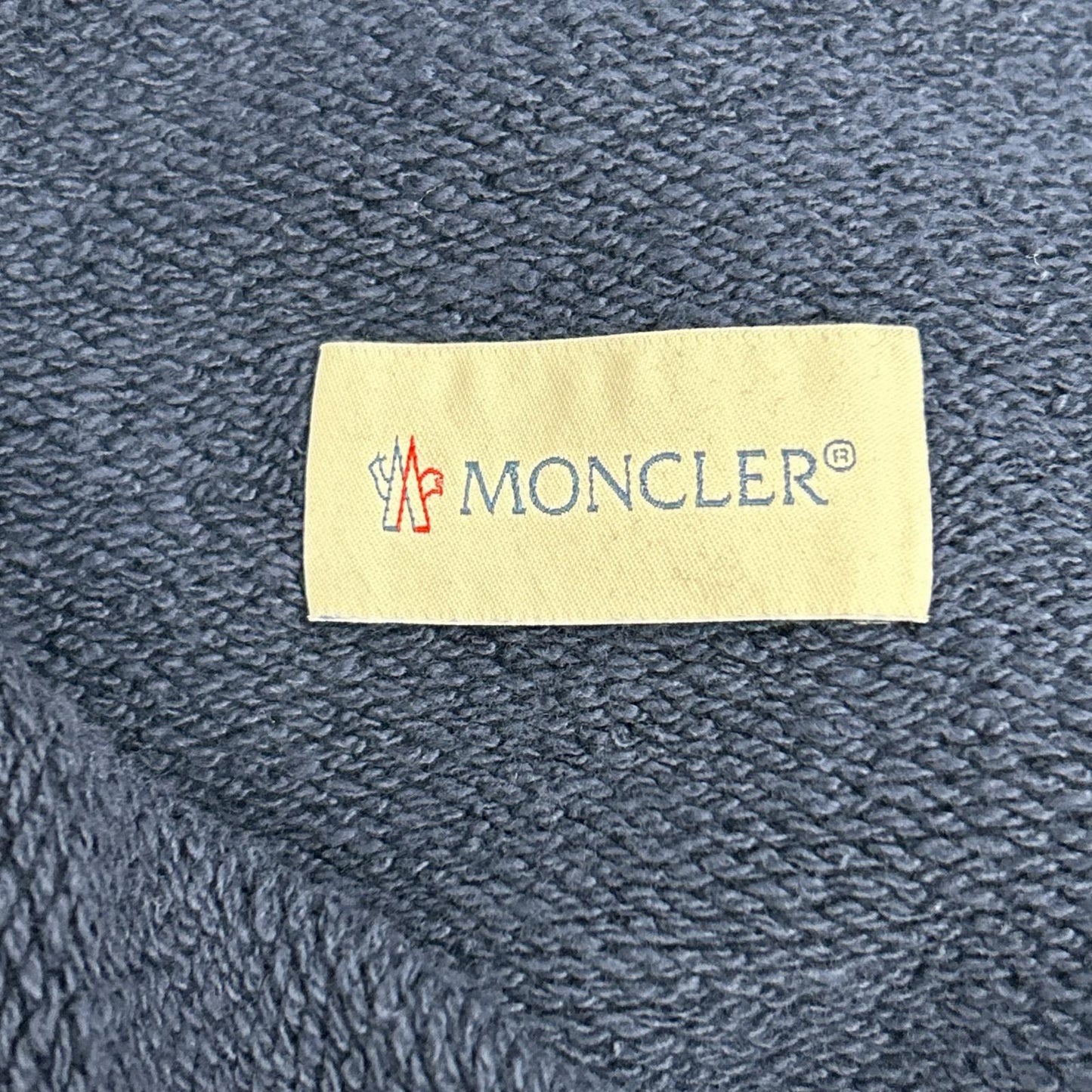 MONCLER モンクレール 【GENIUS】×MERCEDES-BENZ BY NIGO 25SS SHORTS ネイビー×イエロー コットン ロゴ刺繍 スウェットショーツ ボトムス