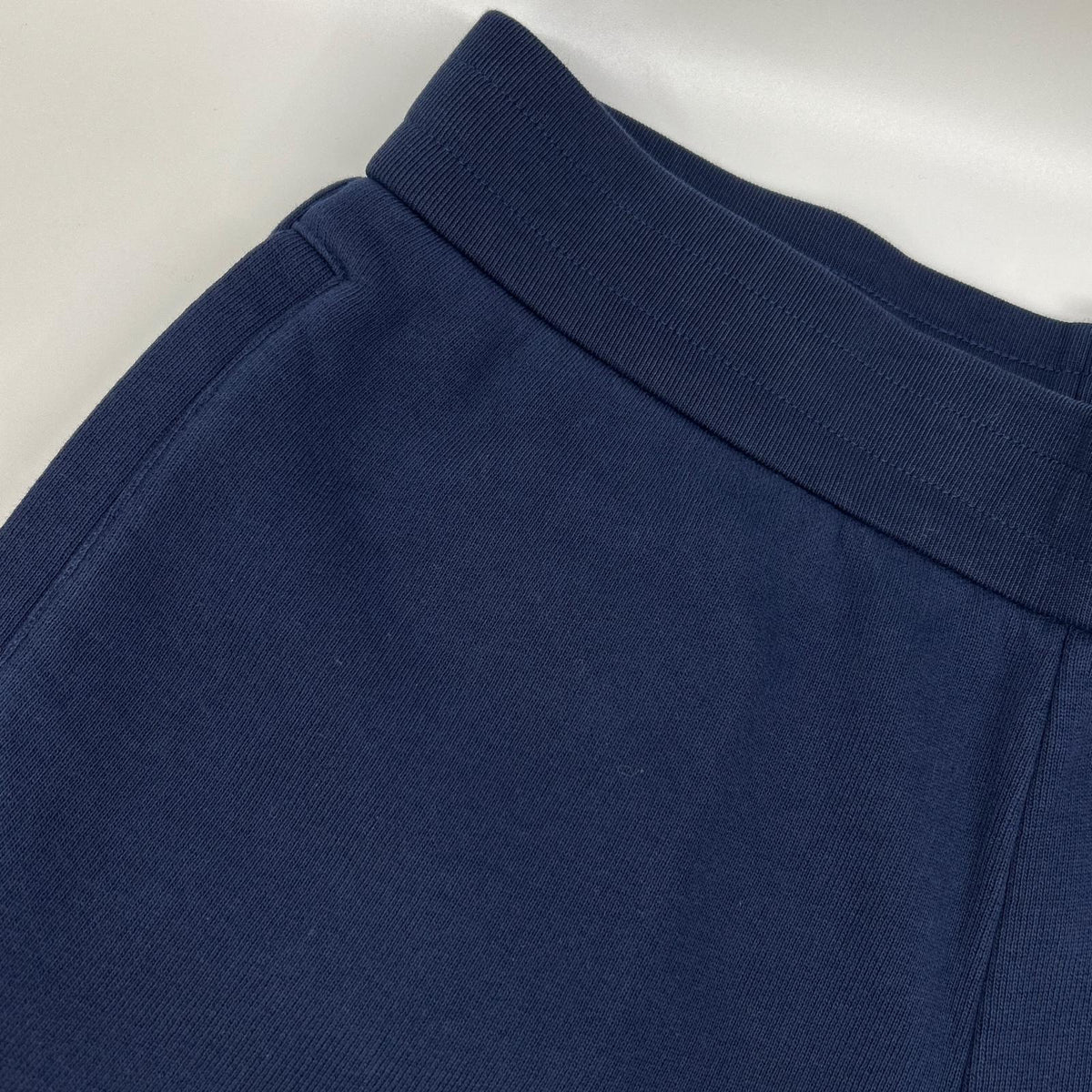 MONCLER モンクレール 【GENIUS】×MERCEDES-BENZ BY NIGO 25SS SHORTS ネイビー×イエロー コットン ロゴ刺繍 スウェットショーツ ボトムス