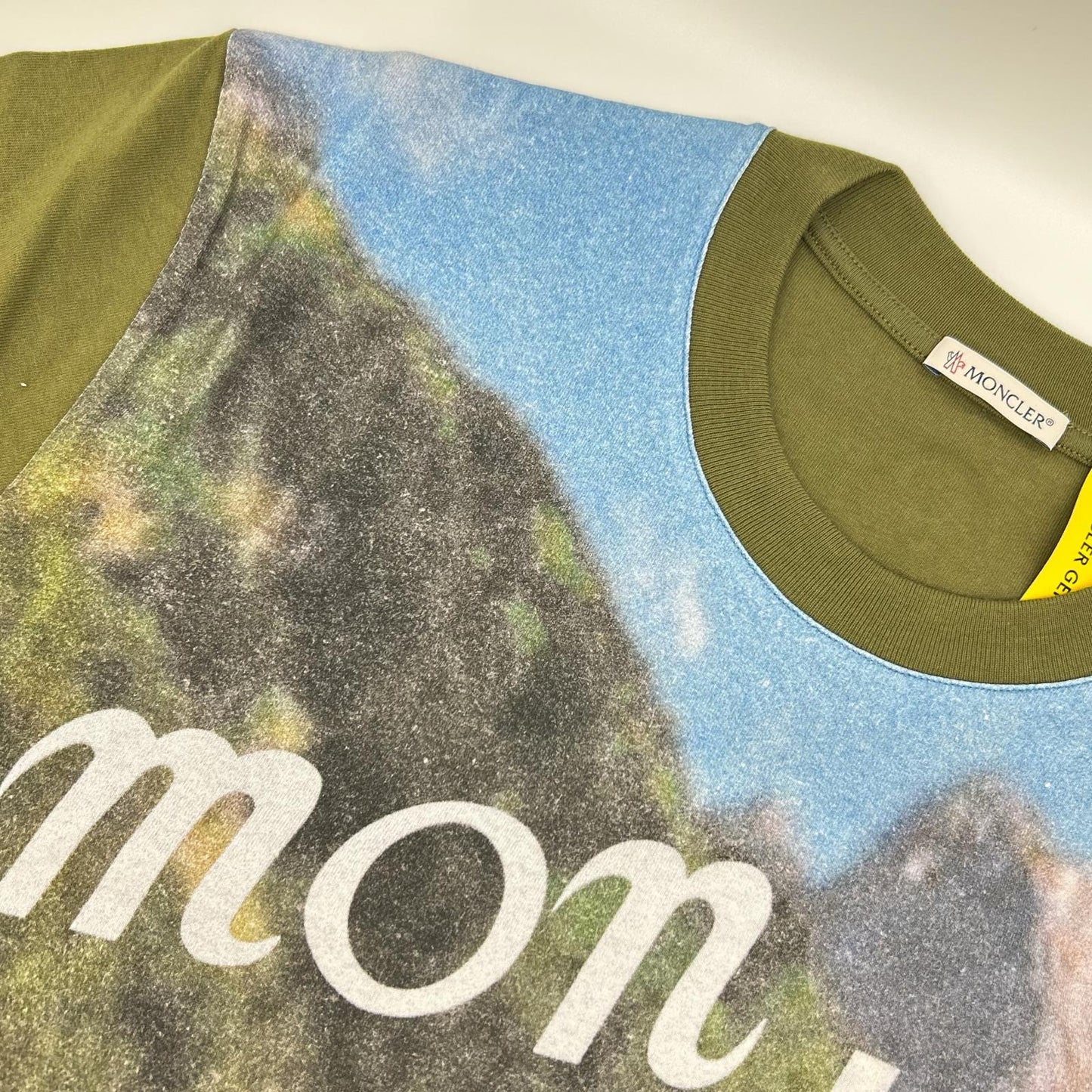 MONCLER モンクレール 【GENIUS】×MERCEDES-BENZ BY NIGO 25SS SS T-SHIRT カーキ コットン アーカイブフォトプリント Tシャツ トップス