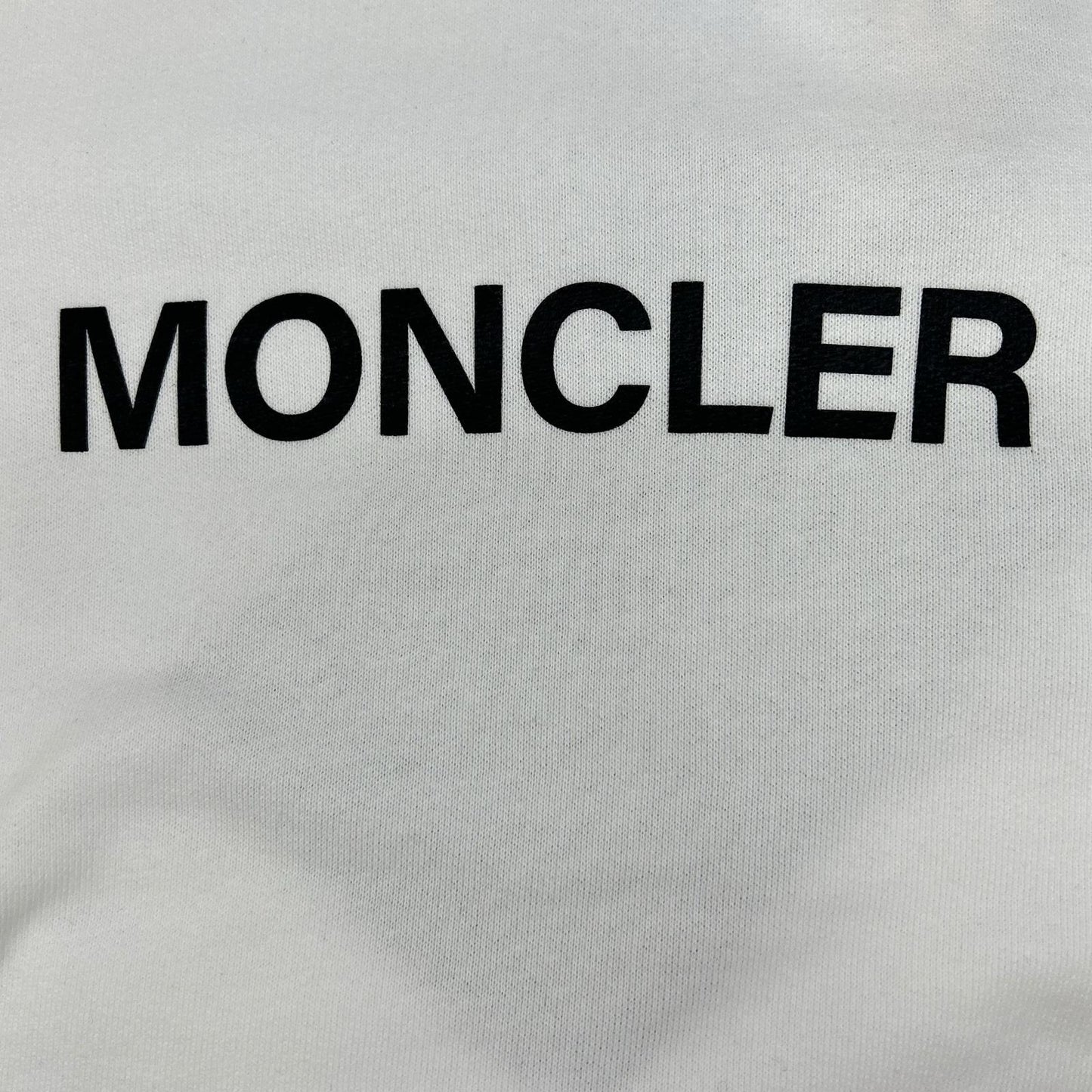 MONCLER モンクレール 【GENIUS】×FRAGMENT HIROSHI FUJIWARA 25SS HOODIE ホワイト コットン ロゴプリントスウェットフーディプルオーバー トップス