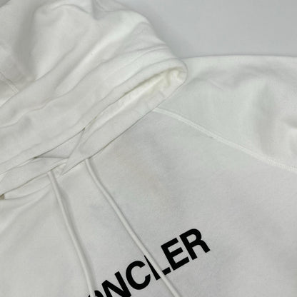 MONCLER モンクレール 【GENIUS】×FRAGMENT HIROSHI FUJIWARA 25SS HOODIE ホワイト コットン ロゴプリントスウェットフーディプルオーバー トップス