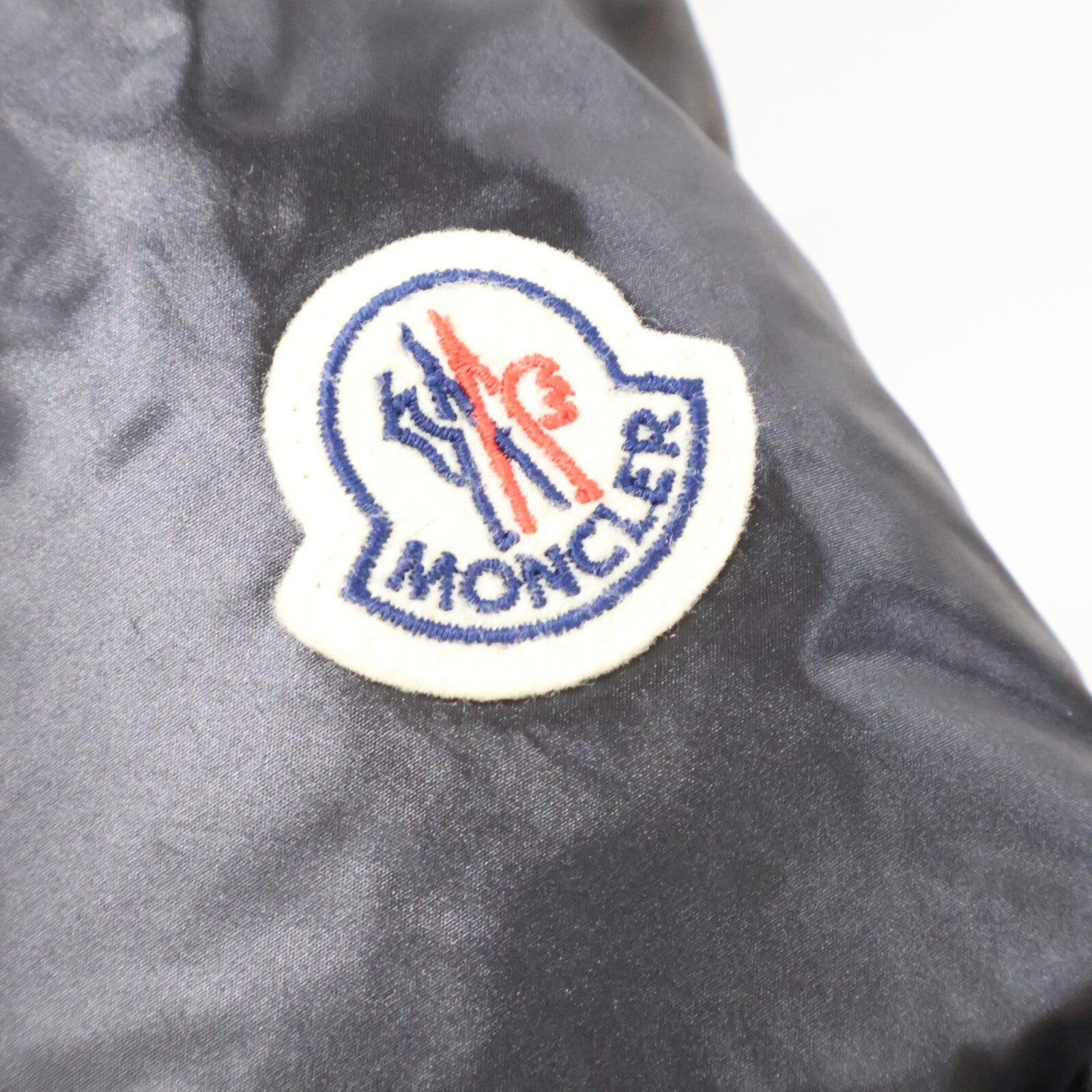 MONCLER モンクレール 新品同様 BORN TO PROTECT DAMGAN リサイクルナイロン バックレタリング ショートダウンジャケット ジャケット