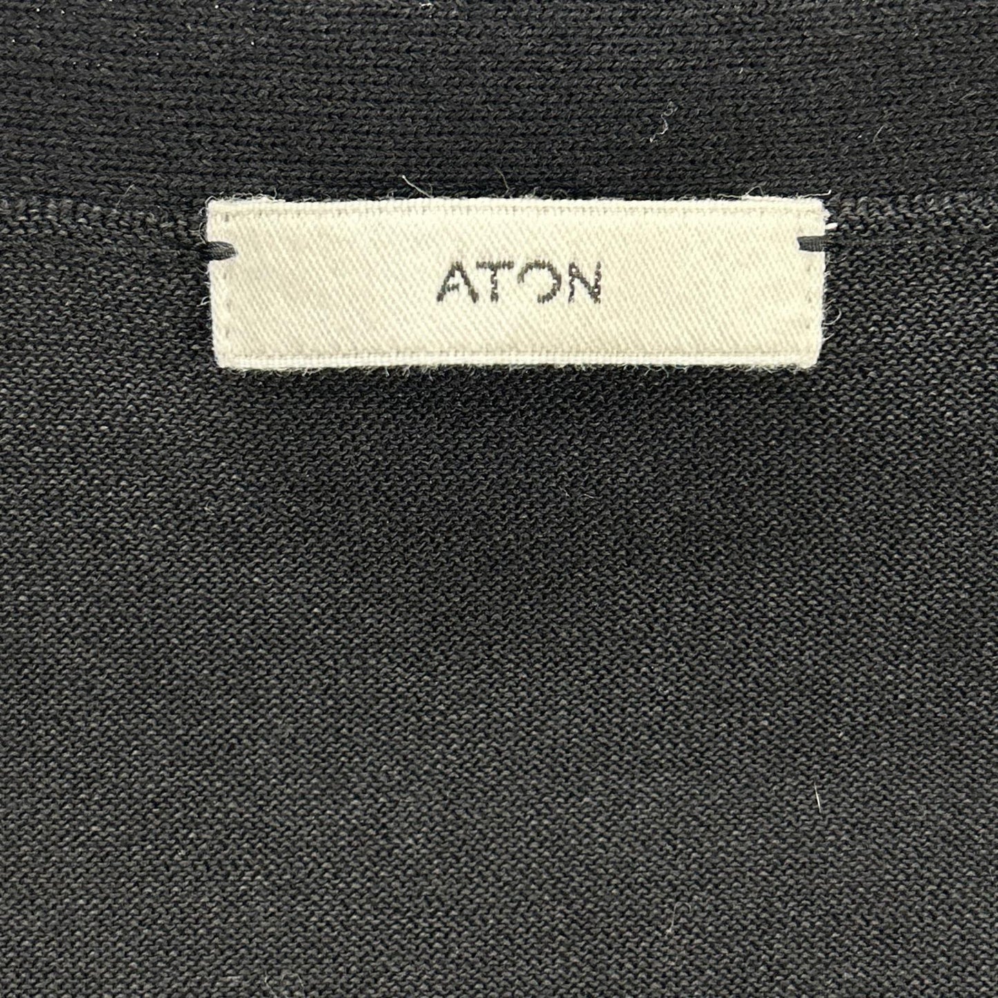 ATON エイトン 25年製 ブラック オーバーサイズニットカーディガン トップス