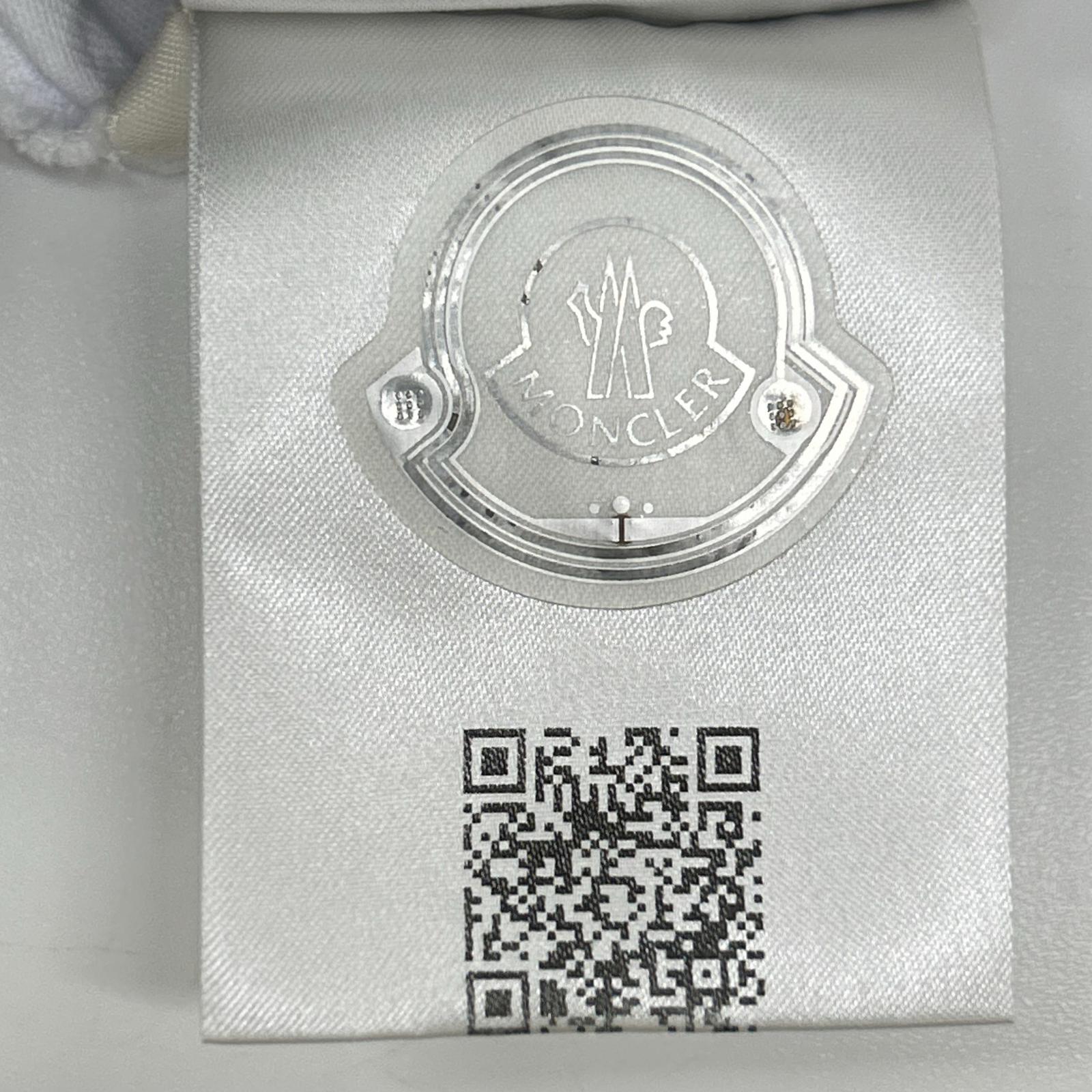 MONCLER モンクレール J20918C00024 ホワイト フロントロゴ ショートスリーブカットソー トップス