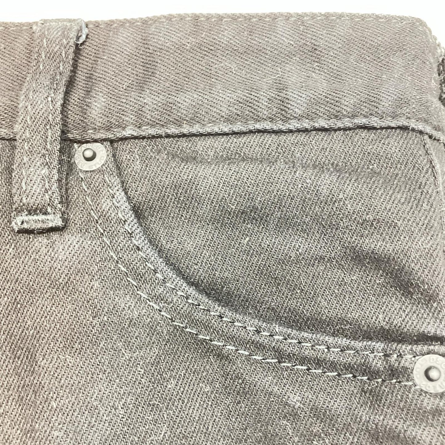 DSQUARED2 ディースクエアード S71LB0804 ブラック ボタンフライ テーパードデニムパンツ ボトムス