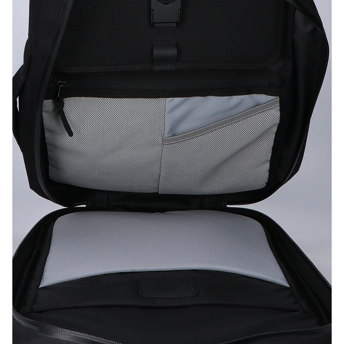BLACK EMBER ブラックエンバー 【新品同様】080001 SHADOW 26 シャドウ26 ナイロン バックパック リュック バックパック
