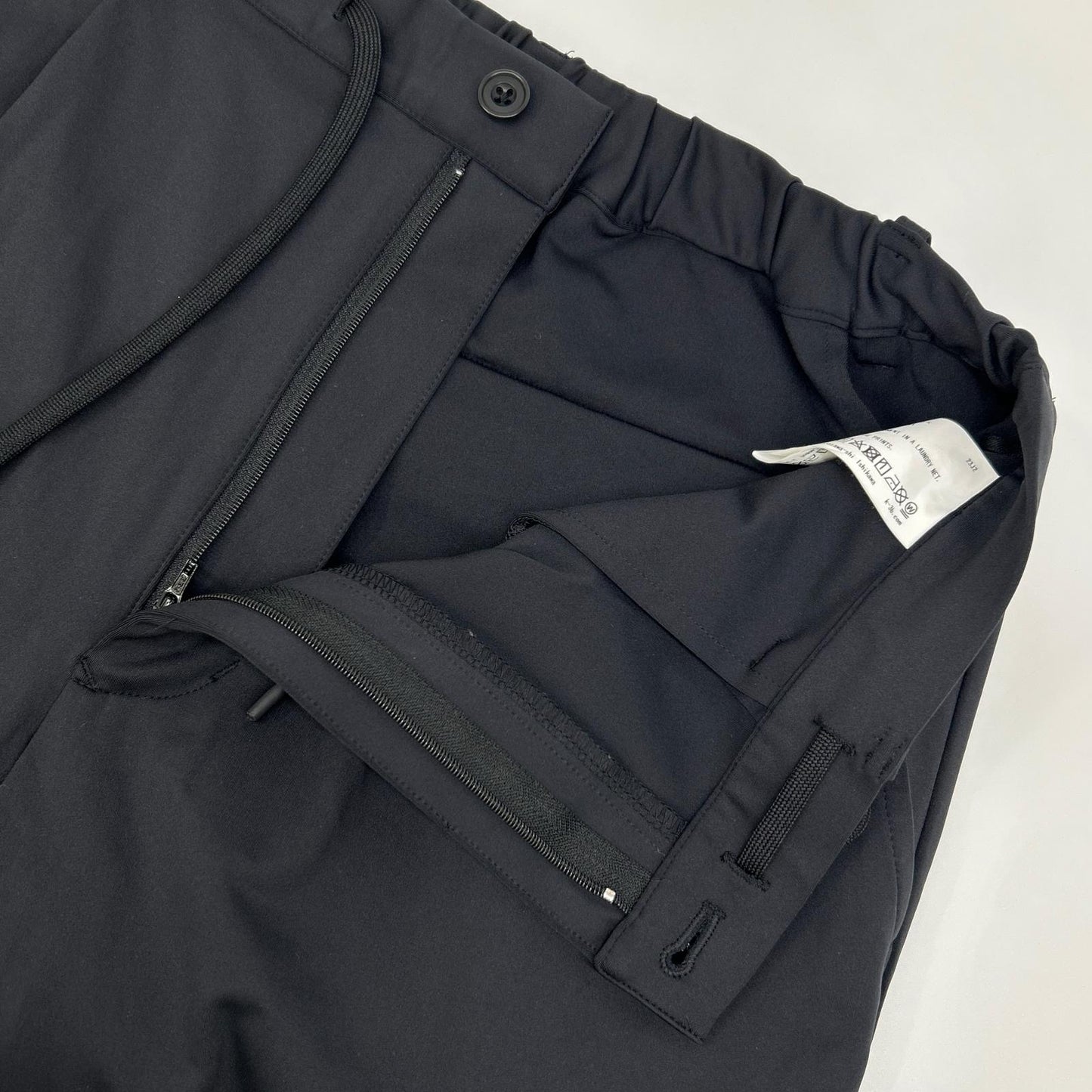 K-3B ケースリービー 107_N ブラック 4HR-WEARABLE テーパードパンツ ボトムス
