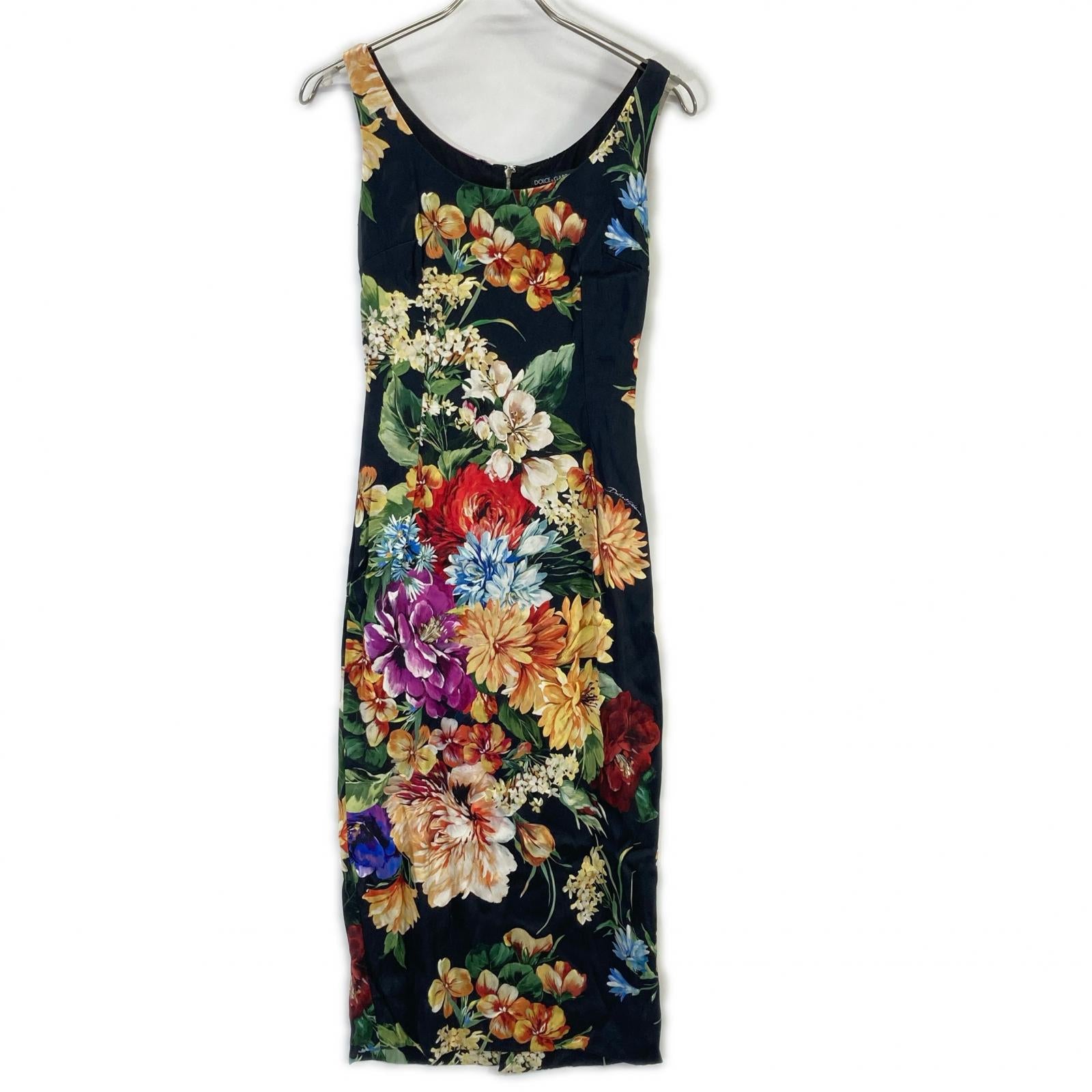 DOLCE&GABBANA ドルチェアンドガッバーナ 25ss　ブラック 花柄 ノースリーブレーヨンワンピースドレス ワンピース