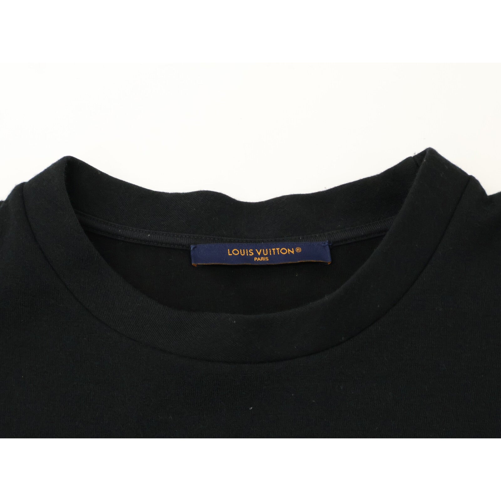 LOUIS VUITTON ルイヴィトン 【国内正規/25AW】RM252ME RWC HTY42W LVエンベリッシュド ジャージー 半袖Tシャツ トップス