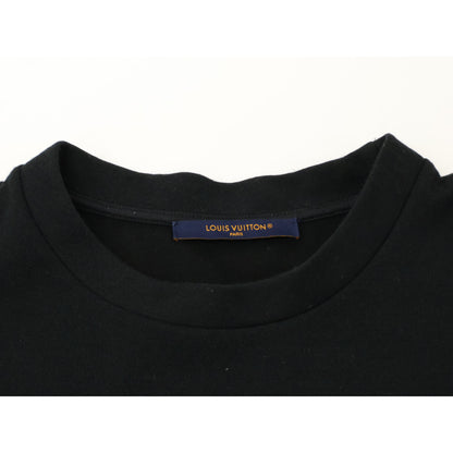 LOUIS VUITTON ルイヴィトン 【国内正規/25AW】RM252ME RWC HTY42W LVエンベリッシュド ジャージー 半袖Tシャツ トップス