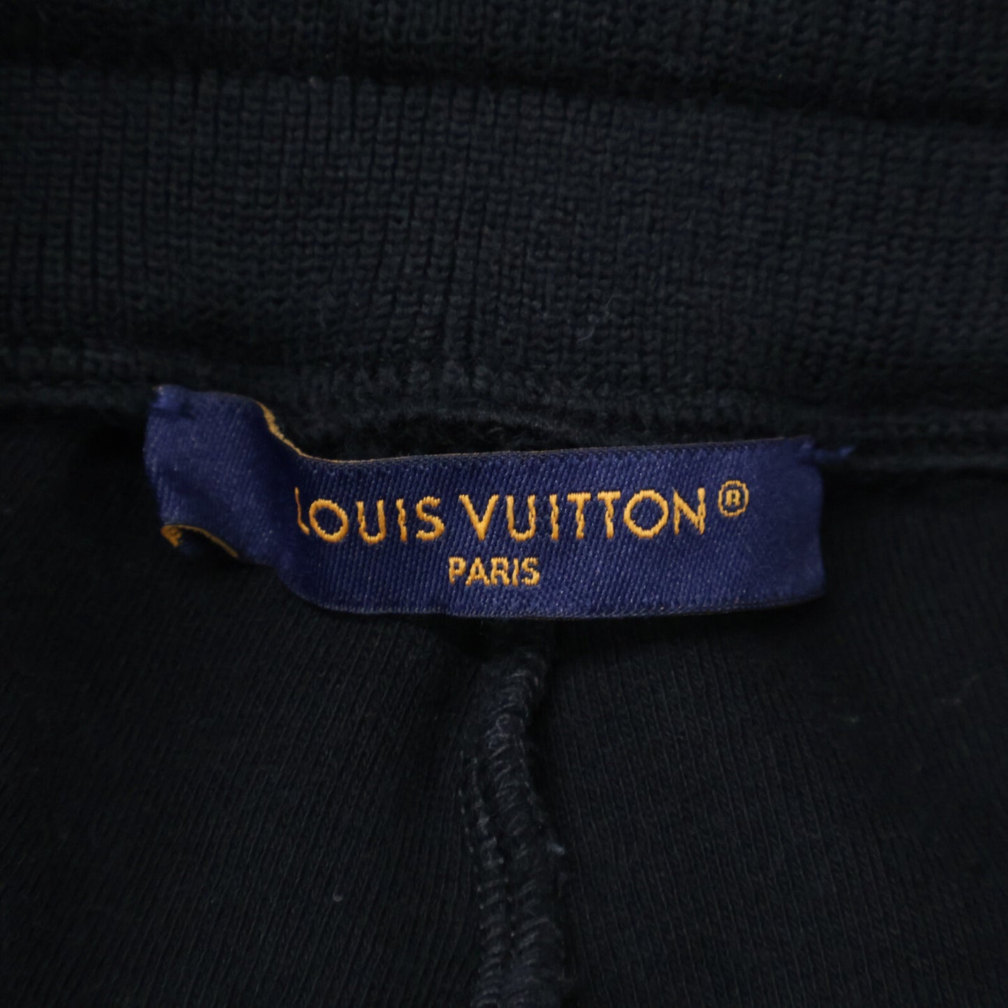 LOUIS VUITTON ルイヴィトン 【国内正規/25年製】RM252ME RWC HTY43W LVラインストーンロゴ スウェット ショートパンツ ボトムス