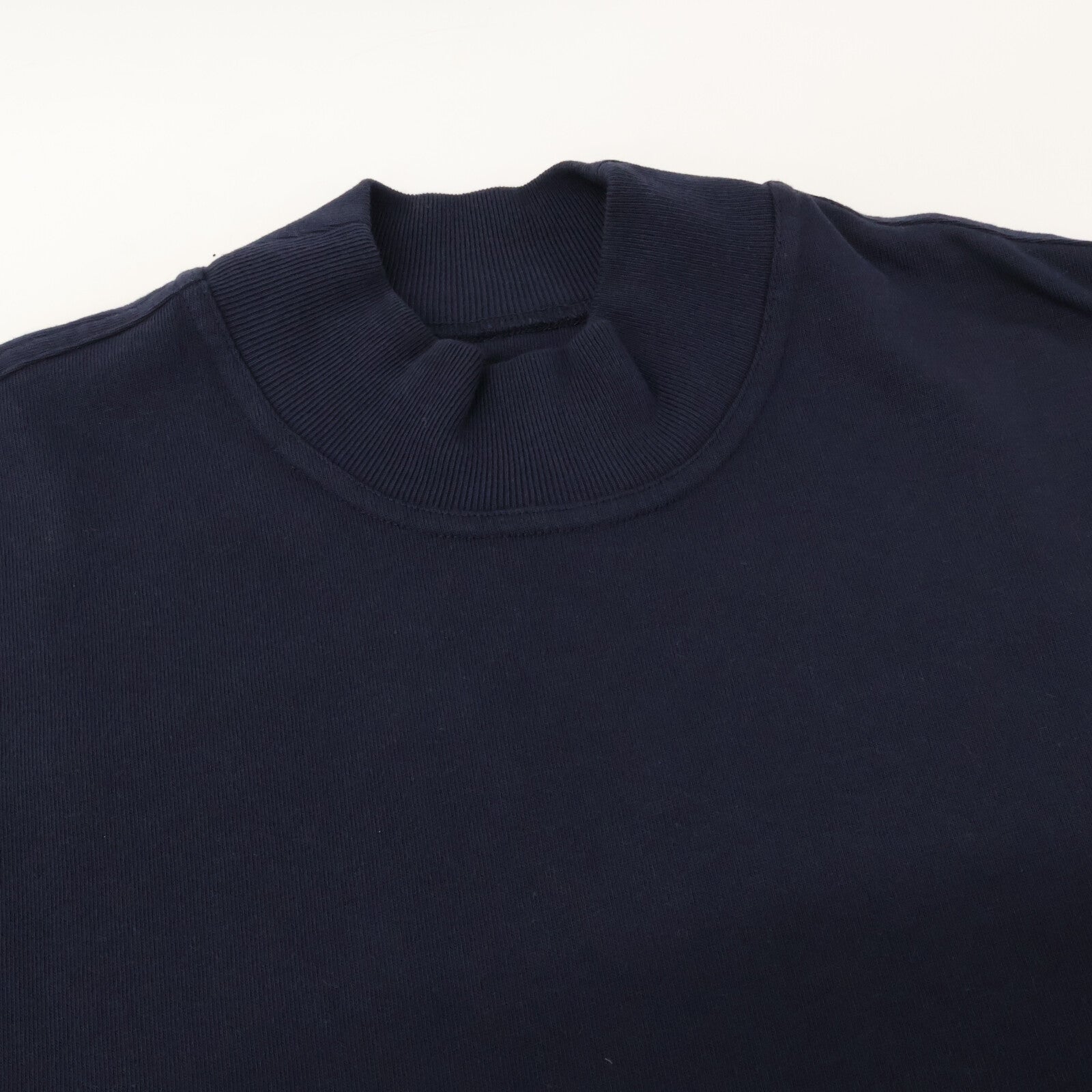 BOTTEGA VENETA ボッテガヴェネタ 729327 ネイビー バックトライアングルデザイン モックネックTプルオーバーTシャツ トップス