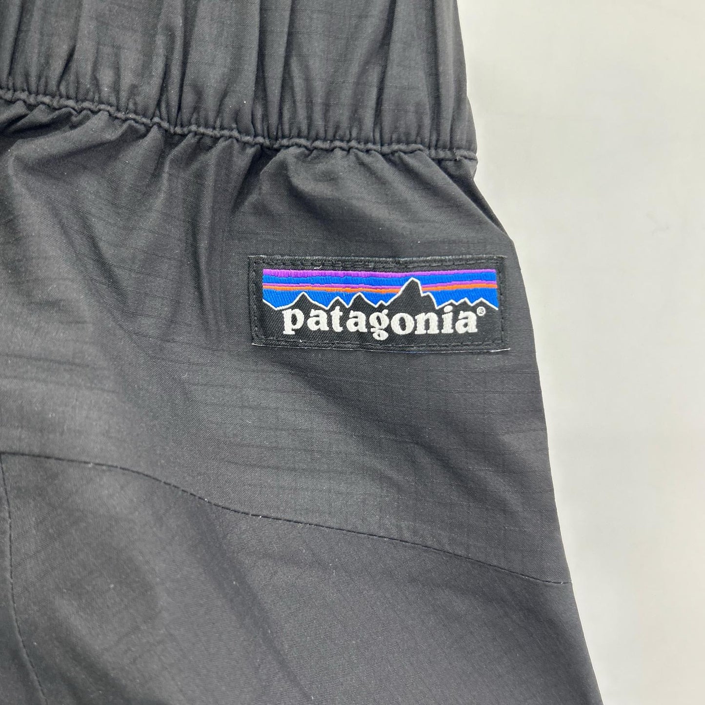 Patagonia パタゴニア 22年製 85430 ブラック ナイロンリップストップ グラナイトクレスト レインパンツ ボトムス