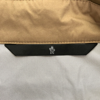 MONCLER モンクレール 【GRENOBLE】23SS VORASSAY ベージュ ナイロン DAY-NAMIC ラバーロゴ フーデッドパッカブルポンチョ トップス