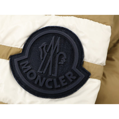 MONCLER [excellent condition] DELAUME down jacket with large logo patch jacket