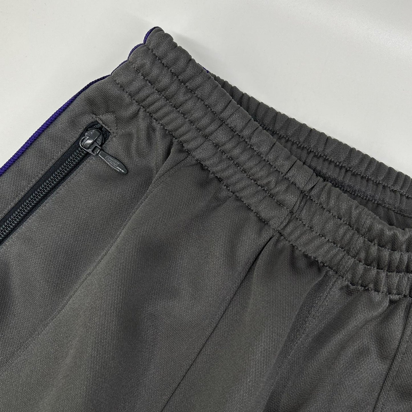 needles ニードルズ LHP別注 25SS PU1631 グレー×パープル ポリエステル パピヨン刺繍 カーゴポケット H.D.TRACK PANT/ヒザデルトラックパンツ ボトムス