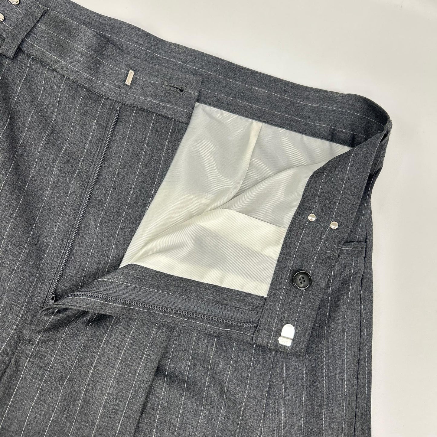 MAISON SPECIAL メゾンスペシャル 24SS グレー ストライプ ワイドパンツ スラックス パンツ ボトムス