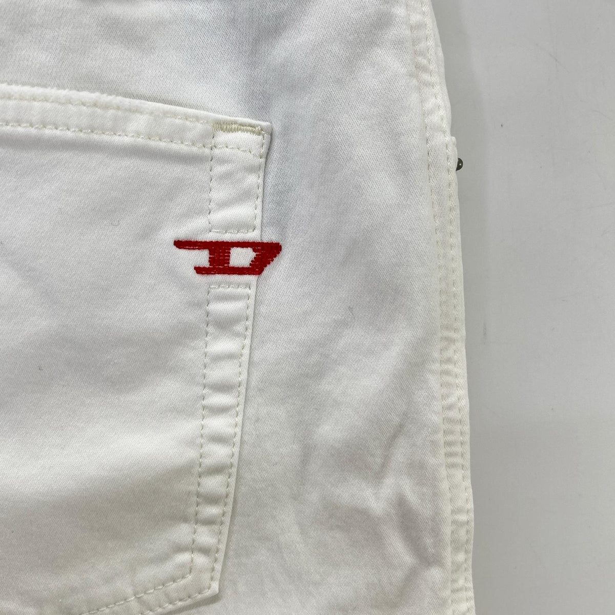 DIESEL ディーゼル 25SS 068HX ホワイト D-Krooley Joggjeans ジョグジーンズ パンツ ボトムス