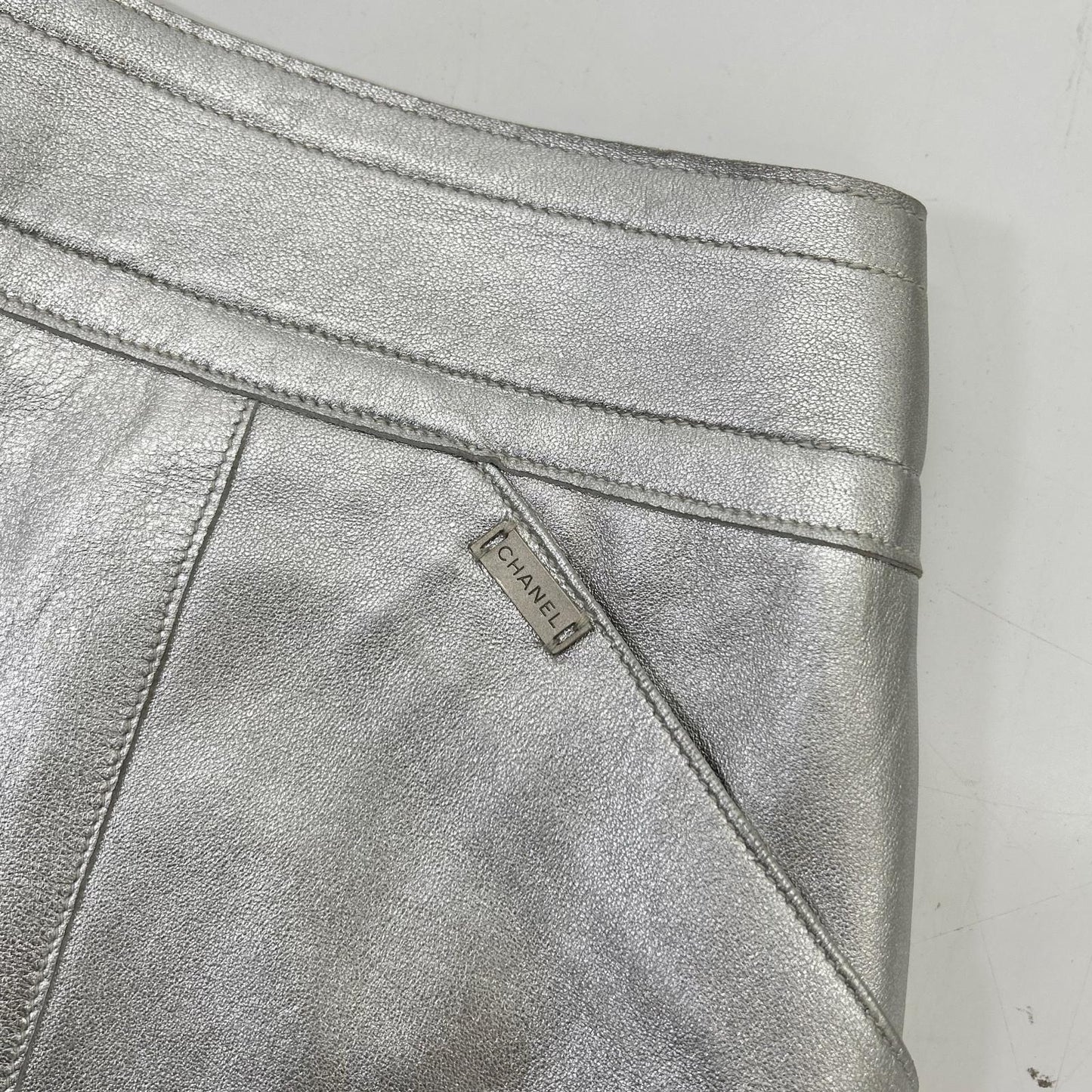 CHANEL シャネル 99A P14247V00679 シルバー ラムスキン タイト ミニスカート スカート