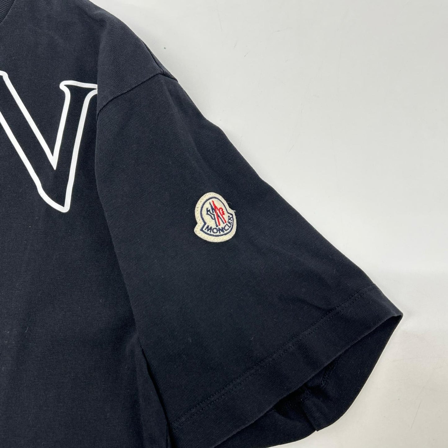 MONCLER モンクレール 22年製 ブラック コットン SS T-SHIRTS ロゴ ショートスリーブカットソー トップス