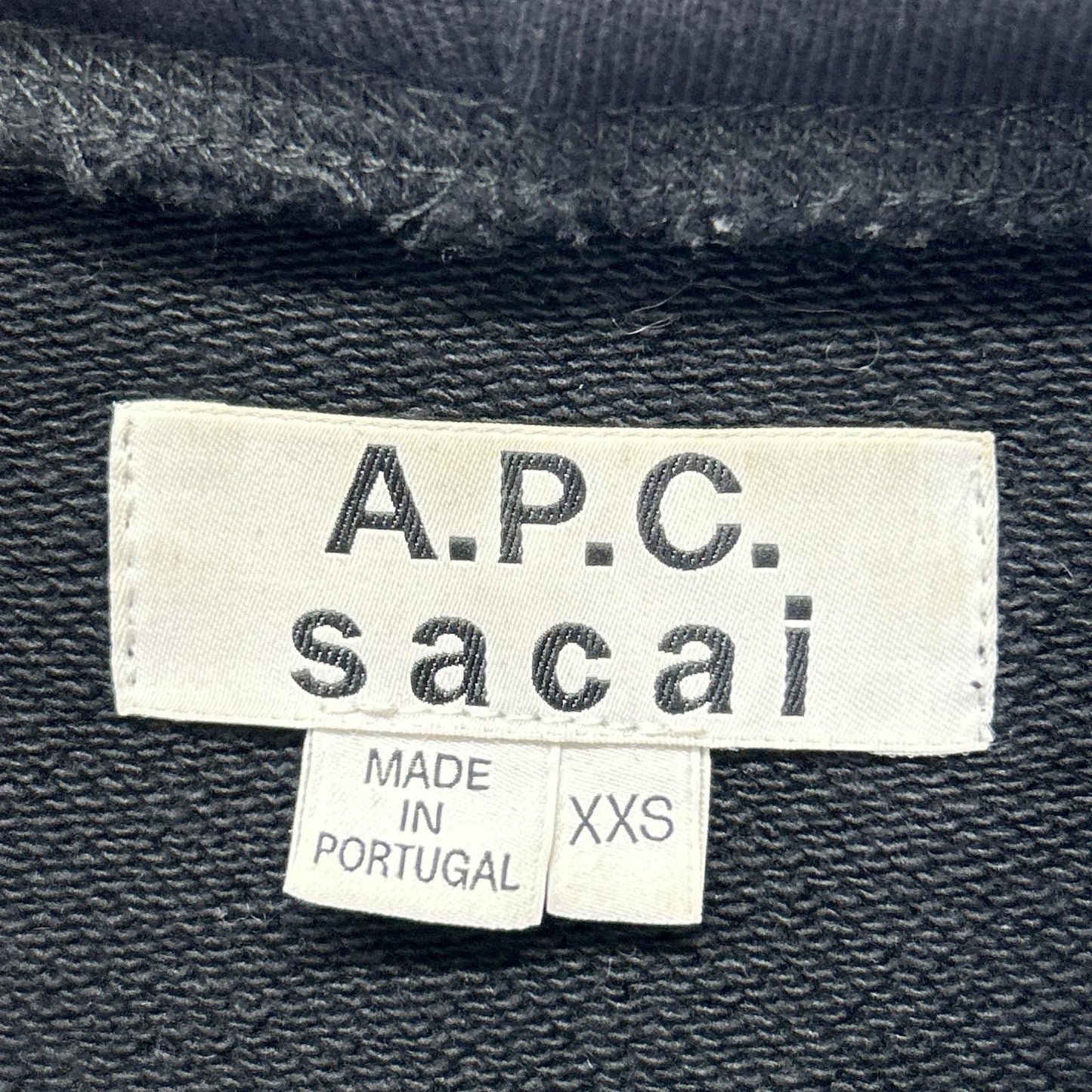 A.P.C. アーペーセー 【×sacai】21E2-COEON-M27655 ブラック フロントプリント フーディ トップス