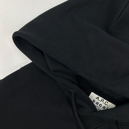 A.P.C. アーペーセー 【×sacai】21E2-COEON-M27655 ブラック フロントプリント フーディ トップス
