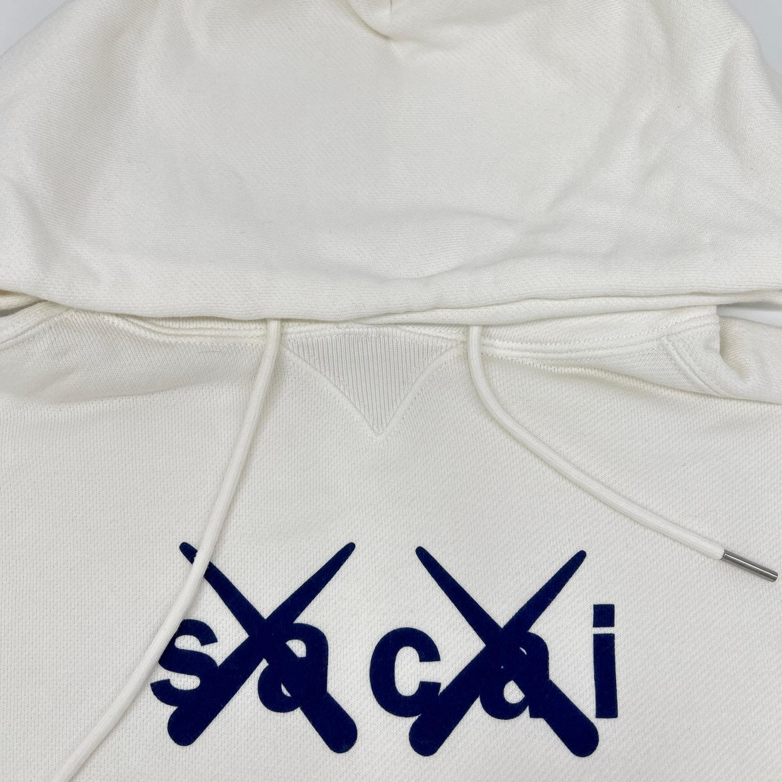 sacai 【×KAWS】2021 21-0286S White flock print hoodie Tops