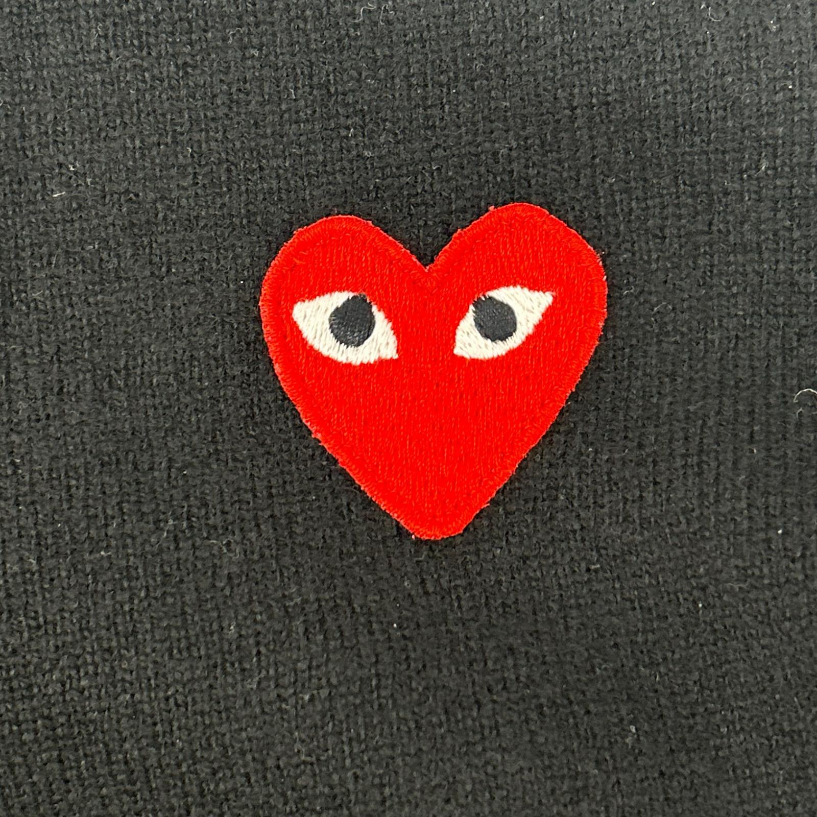PLAYCOMMEdesGARCONS プレイコムデギャルソン AZ-N068 ブラック ワンポイント刺繍 ロングスリーブ ニット トップス