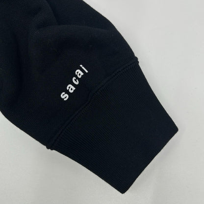 sacai サカイ 【×KAWS】21年製 21-0283S ブラック ロゴ刺繍 フーディ トップス