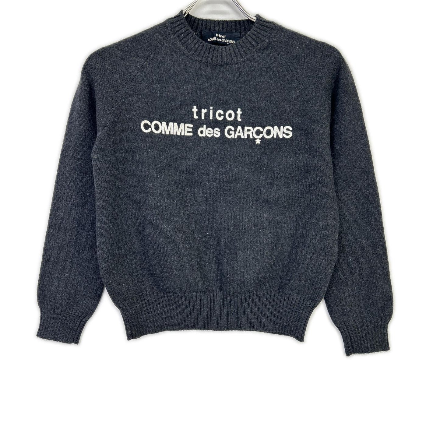 tricot COMME des GARÇONS トリココムデギャルソン 1999 TN-070200 Charcoal Logo-Print Crew-Neck Knitwear Tops