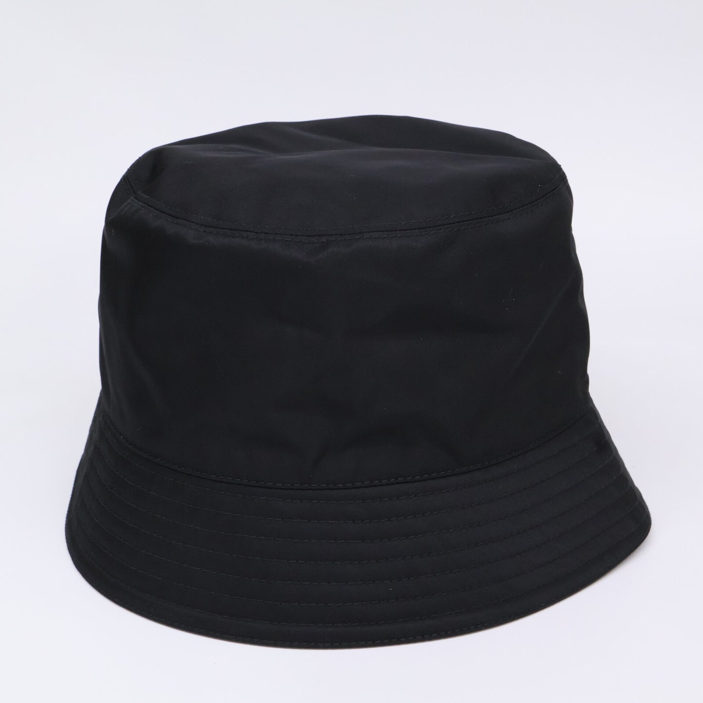 PRADA プラダ 【美品】2HC137 2DMI Re-Nylon トライアングルプレート ナイロン バケットハット 帽子