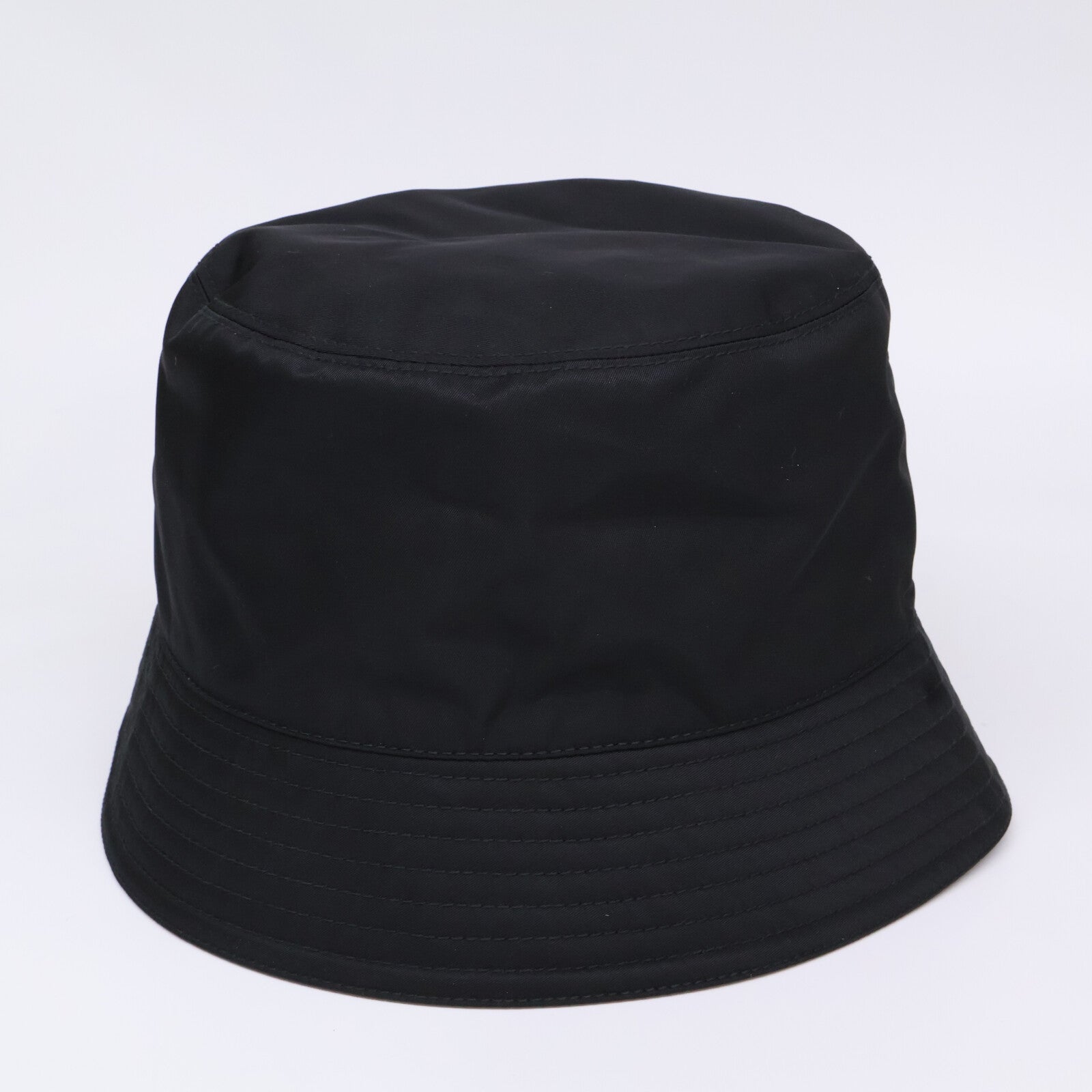PRADA プラダ 【美品】2HC137 2DMI Re-Nylon トライアングルプレート ナイロン バケットハット 帽子