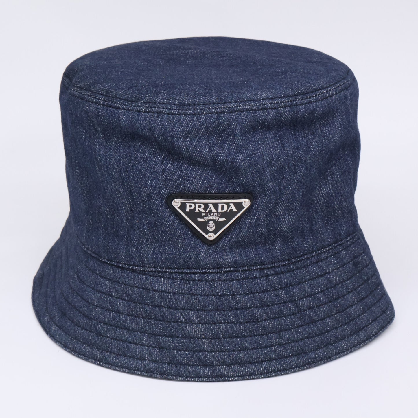 PRADA プラダ 【美品/国内正規】2HC137 AJ6 トライアングルプレート デニム バケットハット 帽子