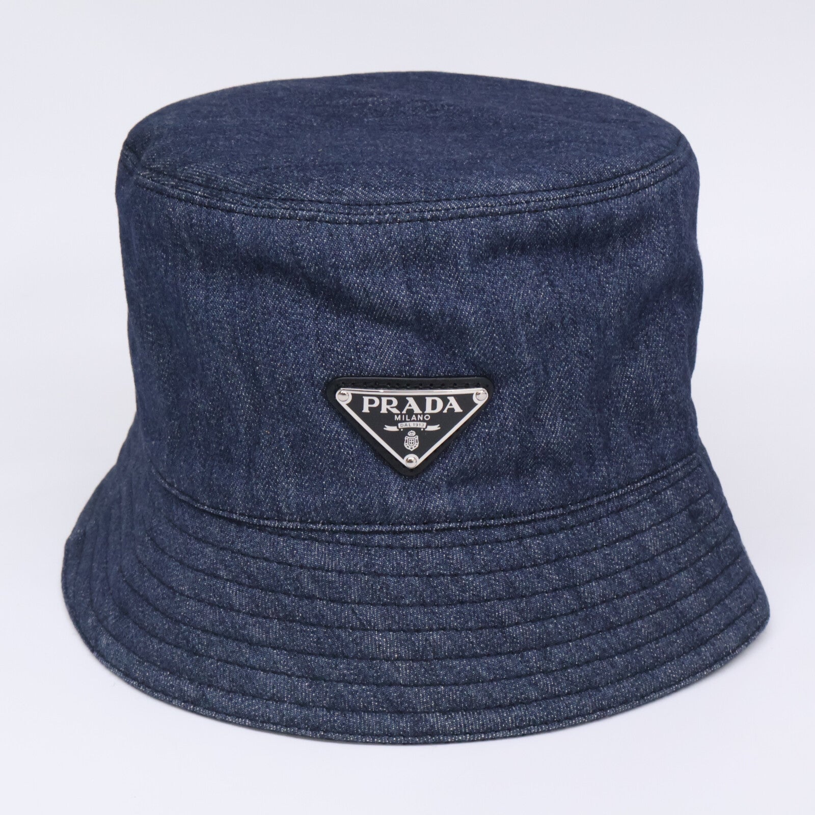 PRADA プラダ 【美品/国内正規】2HC137 AJ6 トライアングルプレート デニム バケットハット 帽子